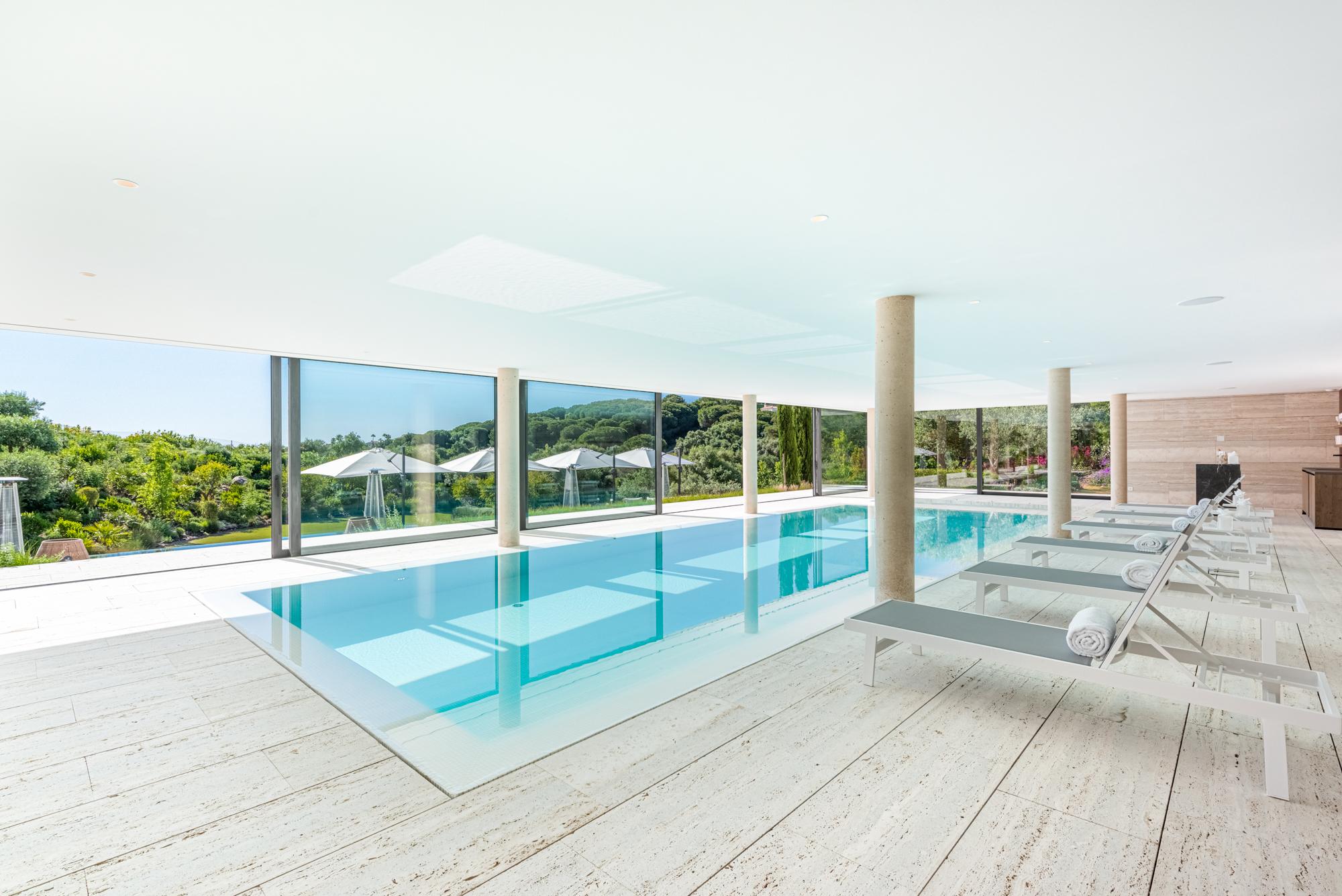El Mirador gated community